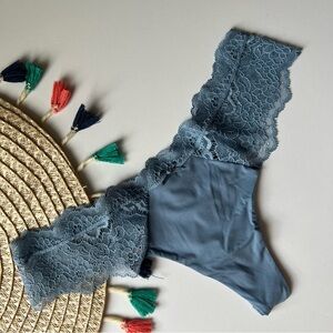 Victoria's Secret Dream Angels Lace Trim Thong Panty Faded Denim Small NEW